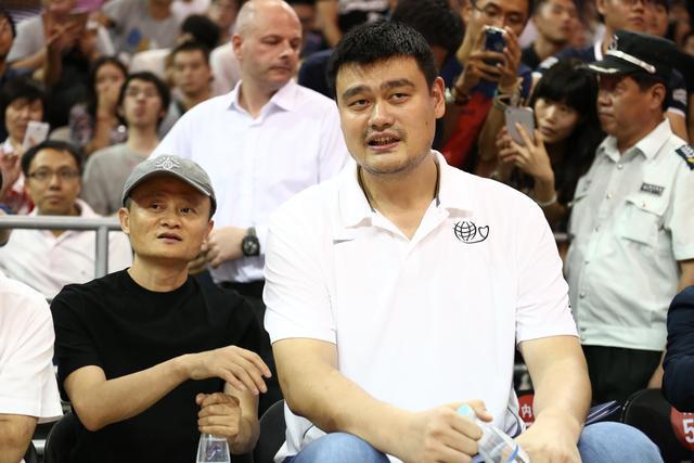 印尼媒体：迪克斯10点球失手，生涯点球门柱再添一例